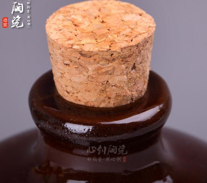 1斤宜興陶瓷酒瓶生產(chǎn)廠(chǎng)家